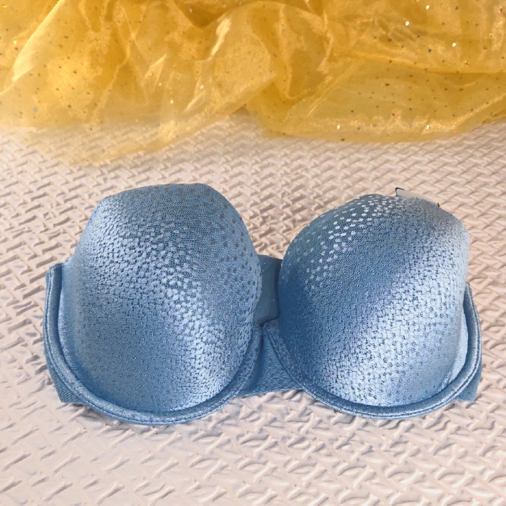 Wacoal back appeal Underwire Adriatic Blue Bra.32DDD. Snowflake Pattern NWT